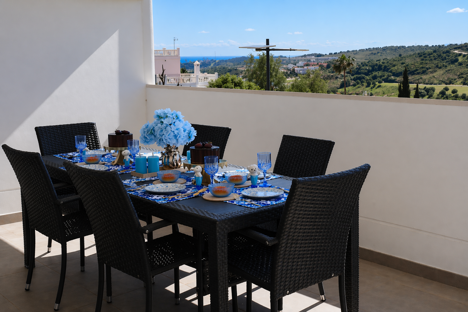 Privé terras met zeezicht